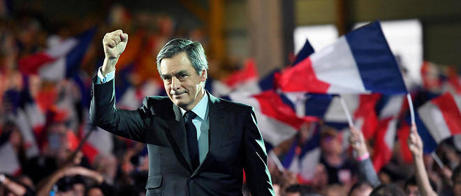 François Fillon, une communication de crise défaillante ?